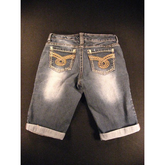 Rue21 Womans JEANS SHORTS 3/4 Curvy Long Low Rise W 27 Blue Denim Stretch - Picture 2 of 11